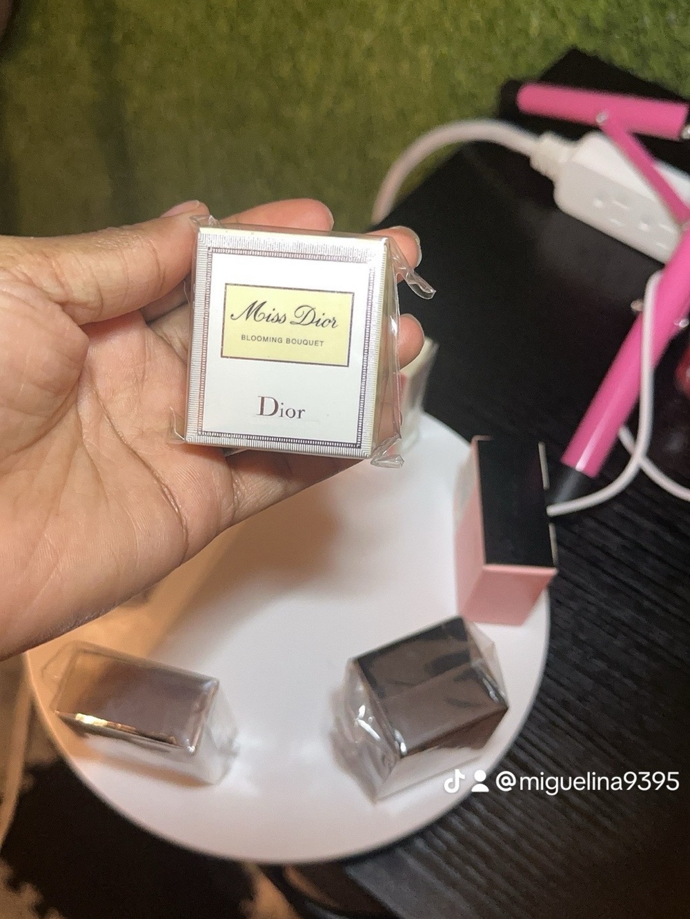 Mini perfumes travel Size Miss Dior